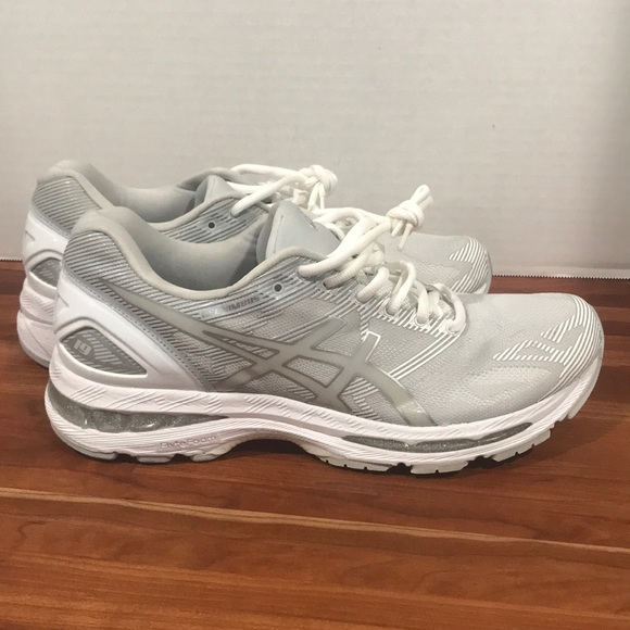 asics gel nimbus 42.5